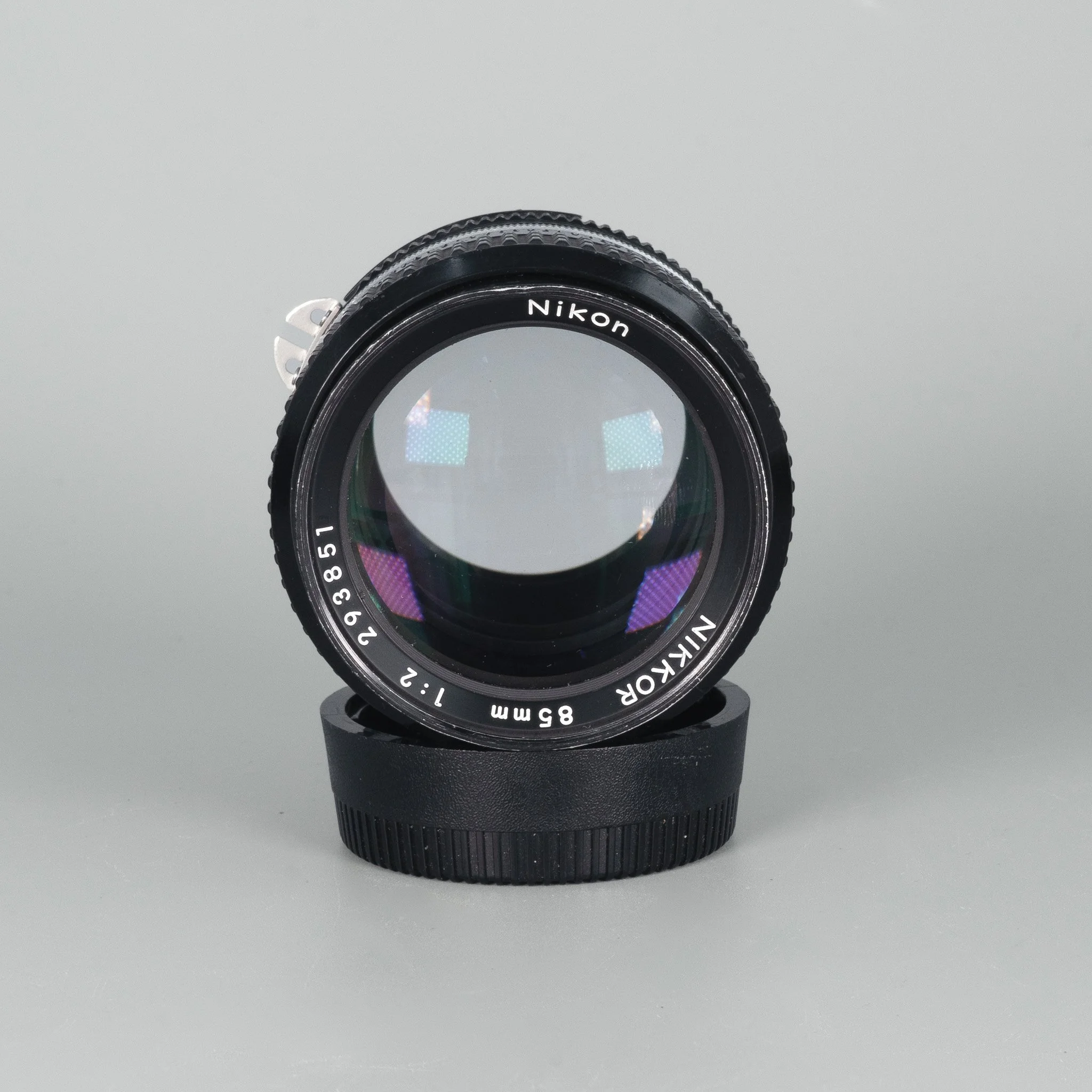 Nikon Ai-s AIS Nikkor 85mm f2 レンズ Nikon Ai-s AIS Nikkor 85mm f2 レンズ